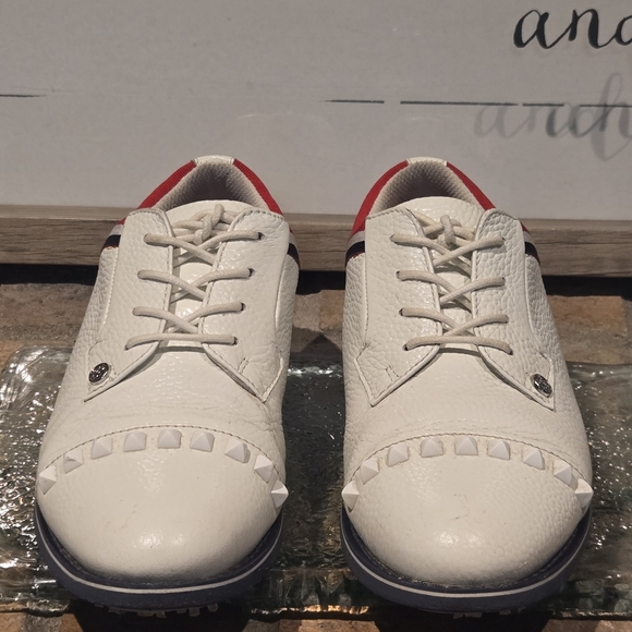 G/FORE Grosgrain Stud Cap Toe Gallivanter Spikeless Golf Shoes Wmn 8 - Picture 2 of 9